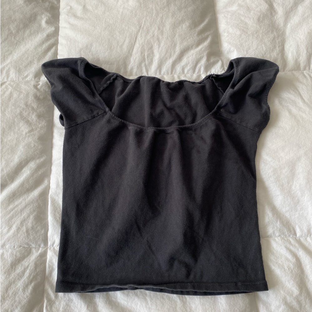 Brandy Melville John Galt Black Short Sleeve Top